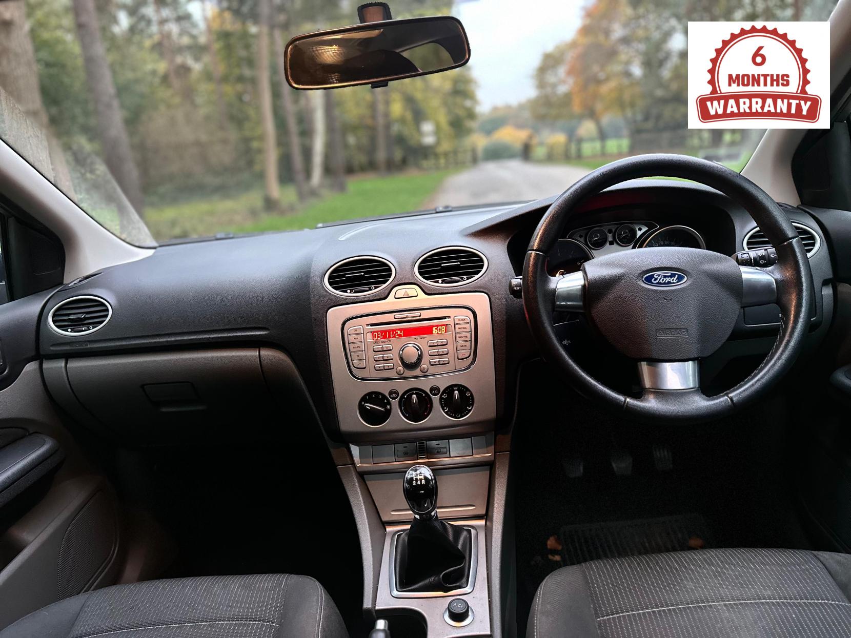 Ford Focus 1.6 Zetec Hatchback 5dr Petrol Manual (161 g/km, 99 bhp)