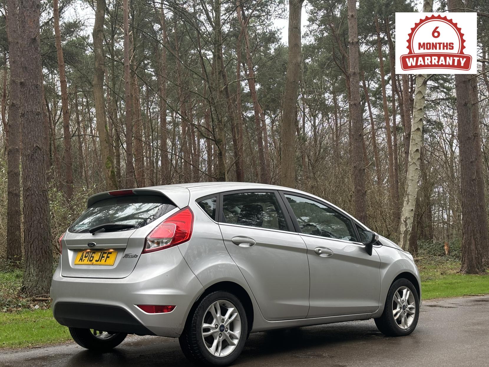 Ford Fiesta 1.6 Zetec Hatchback 5dr Petrol Powershift Euro 6 (105 ps)